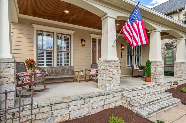 2976 Americus Dr, Thompsons Station, TN 37179