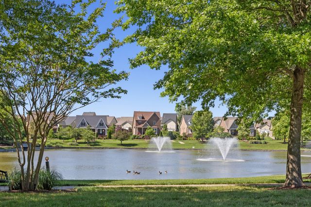 2976 Americus Dr, Thompsons Station, TN 37179