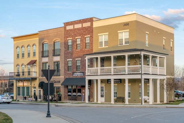 2976 Americus Dr, Thompsons Station, TN 37179