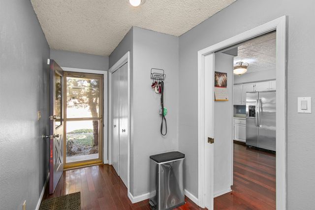 3800 SE 25th Court, Des Moines, IA 50320