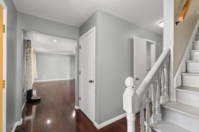 3800 SE 25th Court, Des Moines, IA 50320