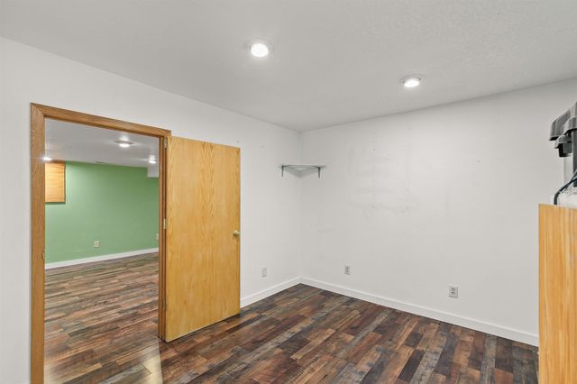 3800 SE 25th Court, Des Moines, IA 50320