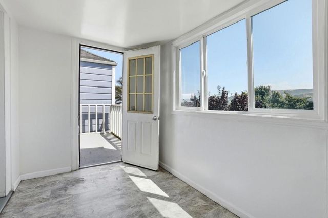 291 Raymond Avenue, San Francisco, CA 94134