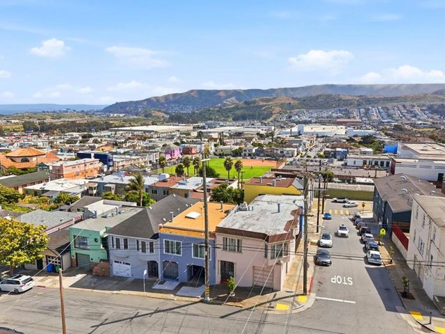 291 Raymond Avenue, San Francisco, CA 94134