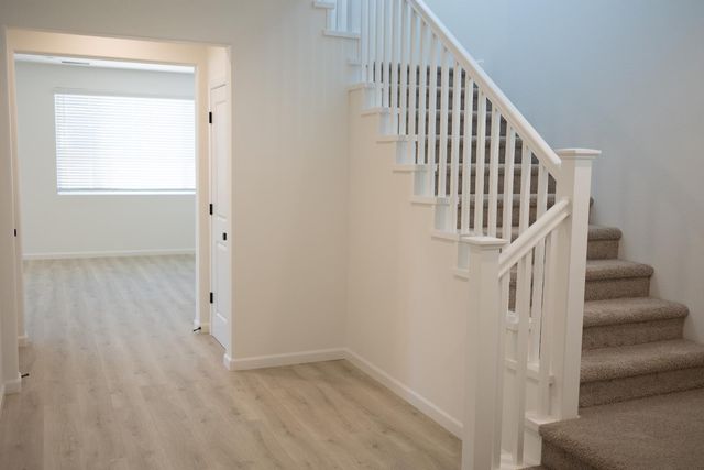 696 Grace Way, Madera, CA 93636