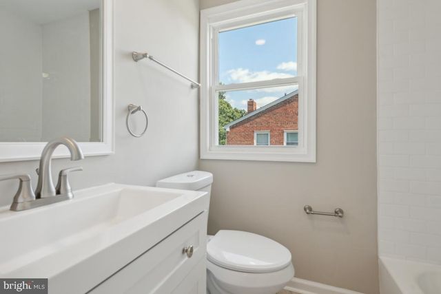 2412 KENTON PL, Temple Hills, MD 20748