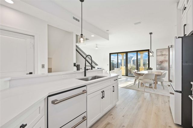 6424 MARGARITA SHORES LANE B31, Apollo Beach, FL 33572