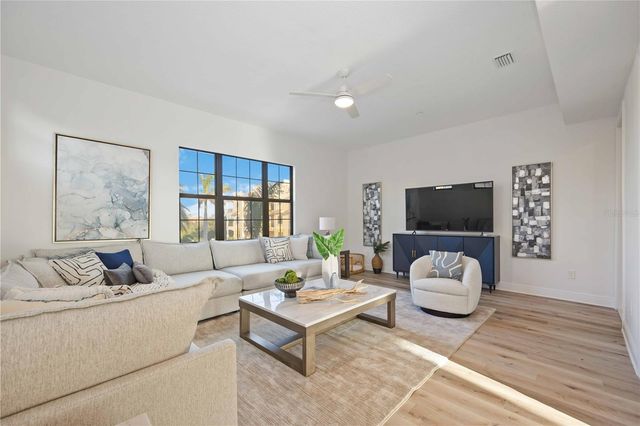 6424 MARGARITA SHORES LANE B31, Apollo Beach, FL 33572