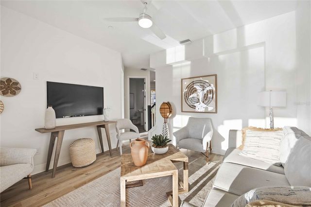 6424 MARGARITA SHORES LANE B31, Apollo Beach, FL 33572