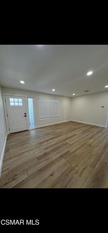 8 Madrid Avenue, Newbury Park, CA 91320