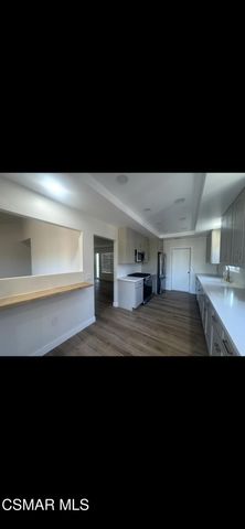 8 Madrid Avenue, Newbury Park, CA 91320