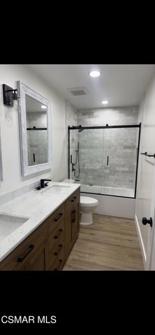 8 Madrid Avenue, Newbury Park, CA 91320