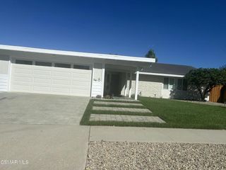 8 Madrid Avenue, Newbury Park, CA 91320
