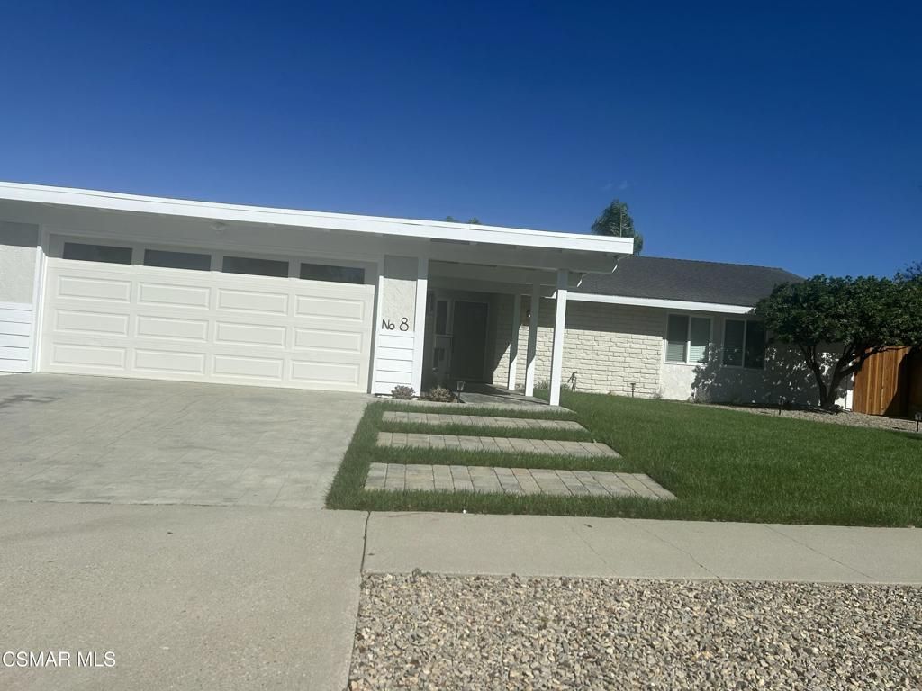 8 Madrid Avenue, Newbury Park, CA 91320