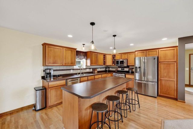 7009 Dewdrop Drive, Madison, WI 53719