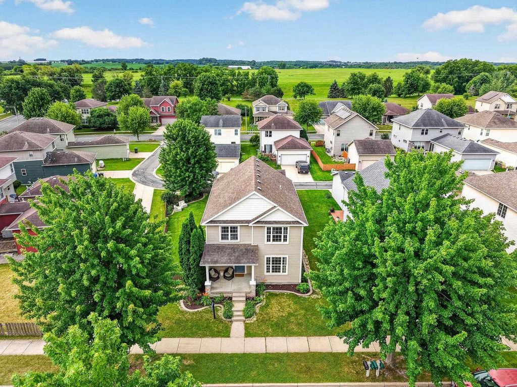 7009 Dewdrop Drive, Madison, WI 53719