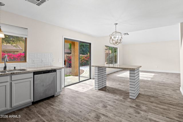 4051 E MELINDA Lane, Phoenix, AZ 85050