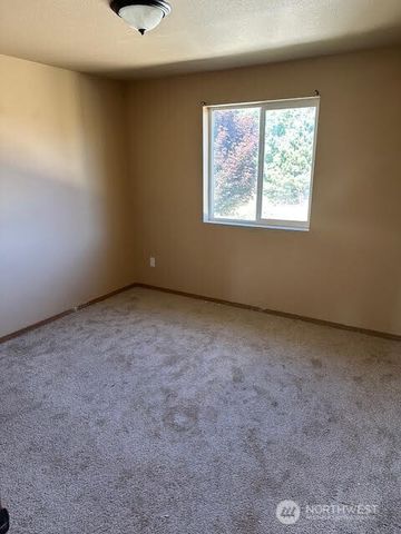 14951 91st Avenue SE, Yelm, WA 98597