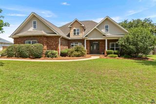 114 Addington Drive, Kathleen, GA 31047