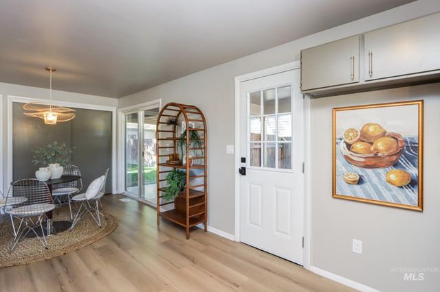 3215 W Alpine Street, Boise, ID 83705
