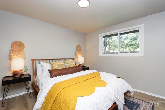 3215 W Alpine Street, Boise, ID 83705