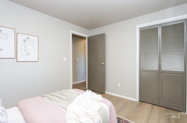 3215 W Alpine Street, Boise, ID 83705