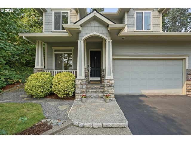 19477 VIEW Dr, West Linn, OR 97068