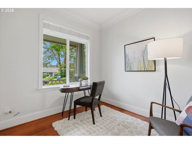 19477 VIEW Dr, West Linn, OR 97068