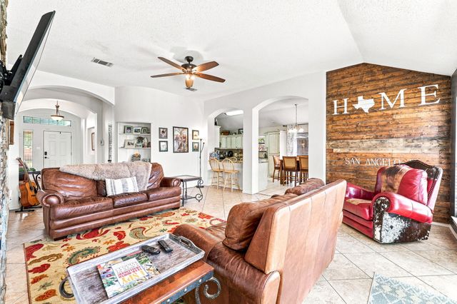 5818 Whitecastle Lane, San Angelo, TX 76901