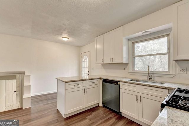 470 Rocky Creek Drive, Roswell, GA 30075