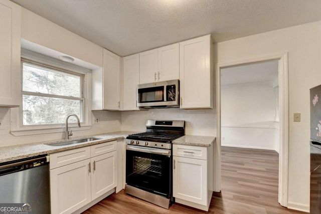 470 Rocky Creek Drive, Roswell, GA 30075