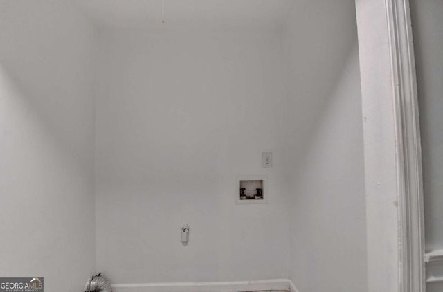 470 Rocky Creek Drive, Roswell, GA 30075