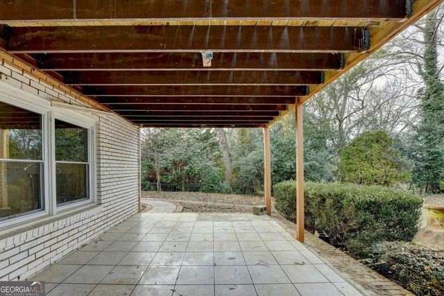 470 Rocky Creek Drive, Roswell, GA 30075