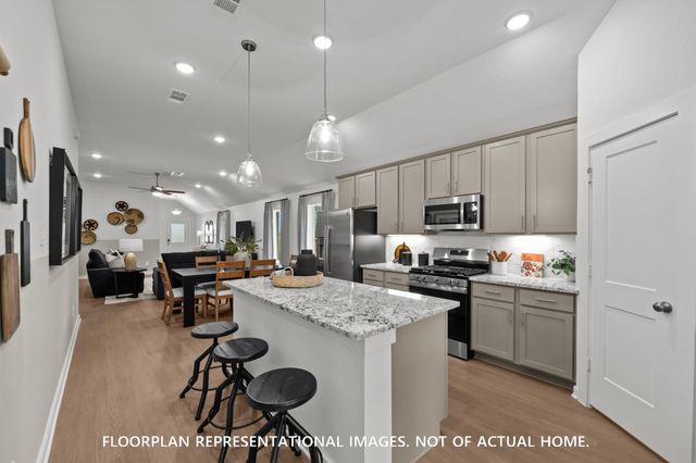 727 Hackberry Branch Court, Magnolia, TX 77354