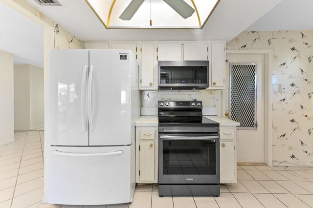 1105 Reposo Avenue, Boynton Beach, FL 33426