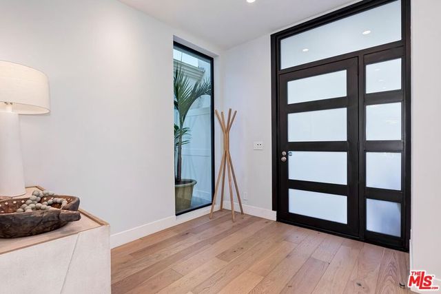 489 S Willaman Drive, Los Angeles, CA 90048