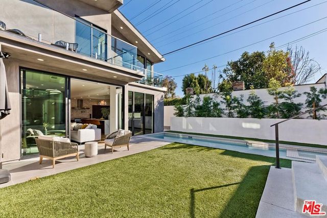 489 S Willaman Drive, Los Angeles, CA 90048