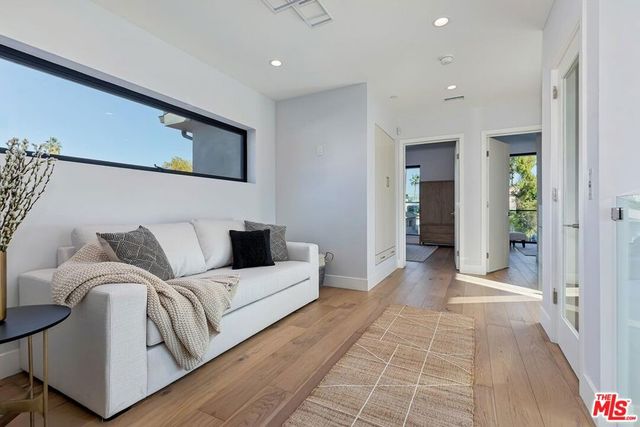 489 S Willaman Drive, Los Angeles, CA 90048