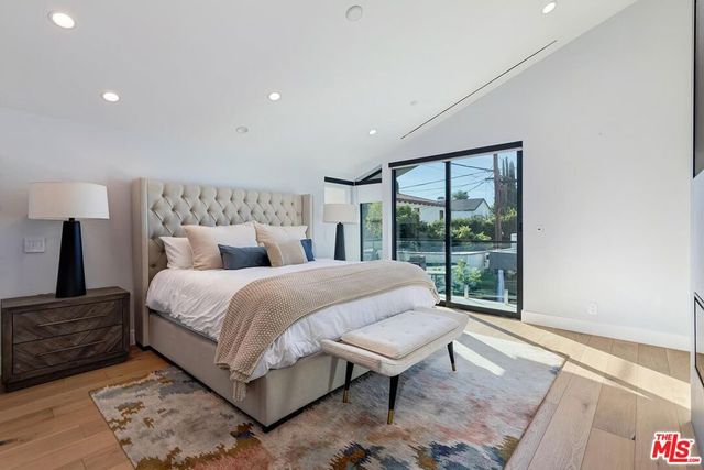 489 S Willaman Drive, Los Angeles, CA 90048