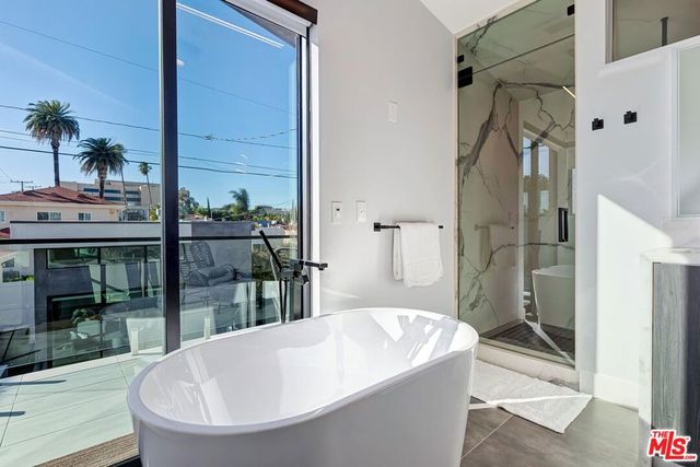 489 S Willaman Drive, Los Angeles, CA 90048