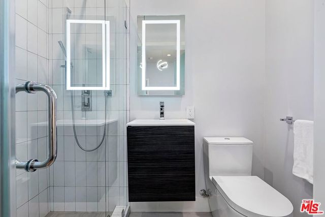 489 S Willaman Drive, Los Angeles, CA 90048