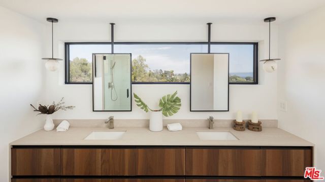 29800 Cuthbert Road, Malibu, CA 90265