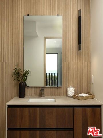 29800 Cuthbert Road, Malibu, CA 90265