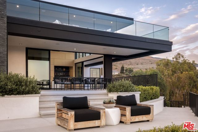 29800 Cuthbert Road, Malibu, CA 90265