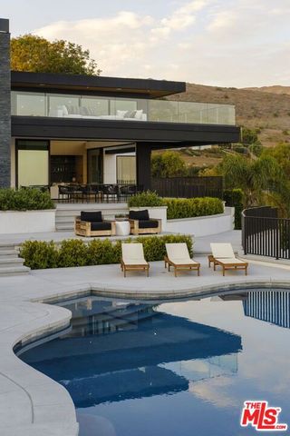 29800 Cuthbert Road, Malibu, CA 90265