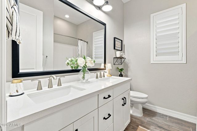 1900 E ASTER Place, Chandler, AZ 85286