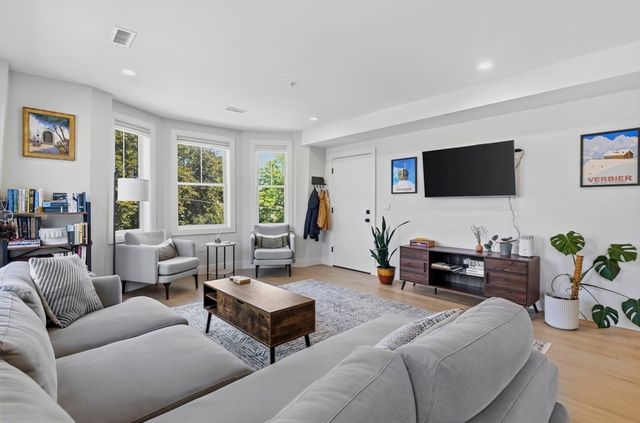 52 West Emerson St 6, Melrose, MA 02176