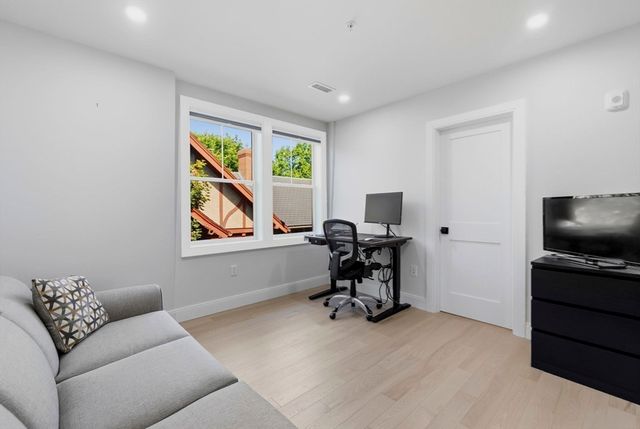 52 West Emerson St 6, Melrose, MA 02176