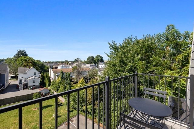 52 West Emerson St 6, Melrose, MA 02176