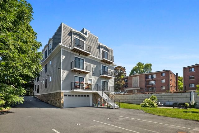 52 West Emerson St 6, Melrose, MA 02176